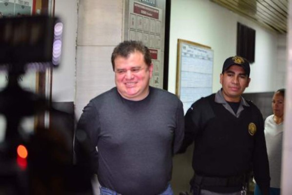 El Rojo escandaliza al jurado tras confesar que asesinó a niña de tres años